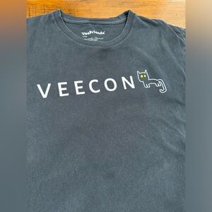 Veecon 2022 Gary Vee T Shirt Size Large Black 100% Cotton Made In USA Veefriends